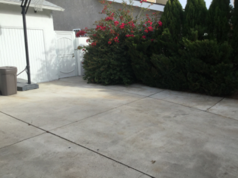 20957 Community St - Photo 2 of 17