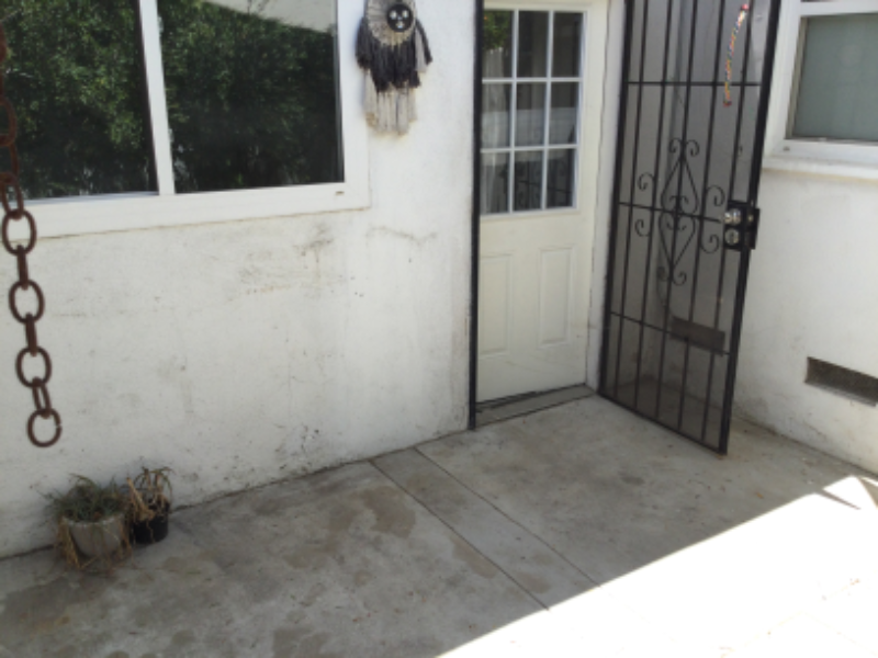 20957 Community St - Photo 7 of 17