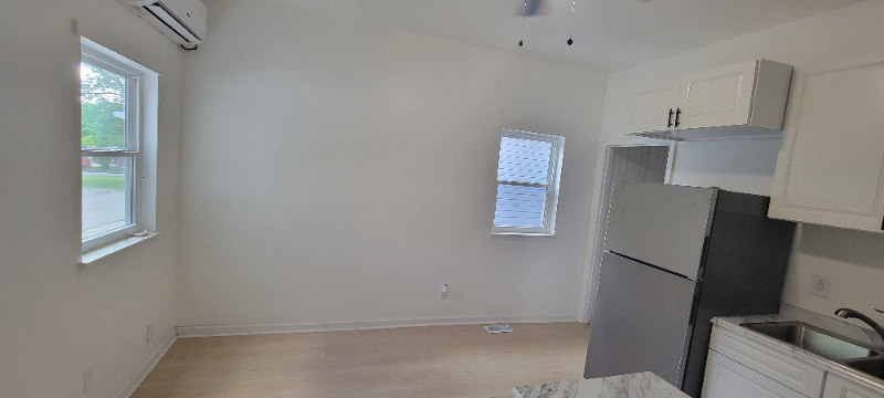 2511 Youman St - Photo 3 of 14