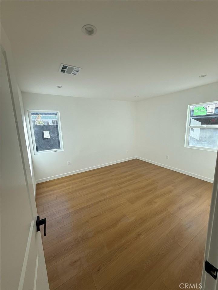 2215 N Brighton St #2215 - Photo 5 of 16