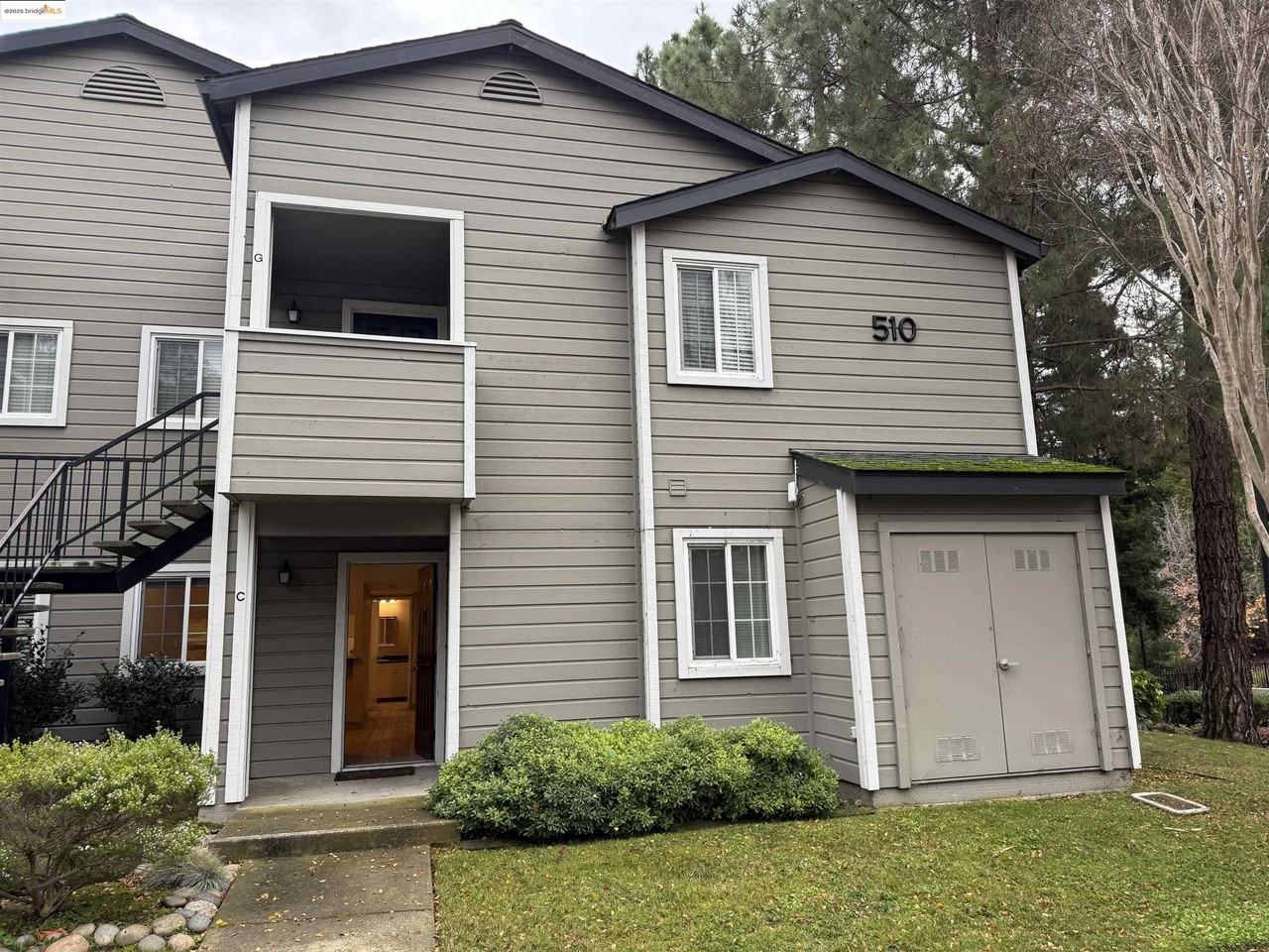 510 Canyon Oaks Dr #510C - Photo 2 of 23