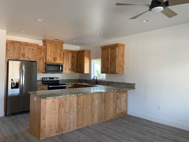 1738 Palm Ave #B - Photo 4 of 18