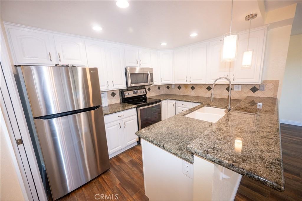 4205 Apricot Dr #4205 - Photo 5 of 19