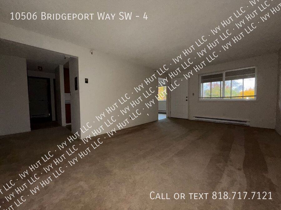 10506 Bridgeport Way Sw #4 - Photo 5 of 18