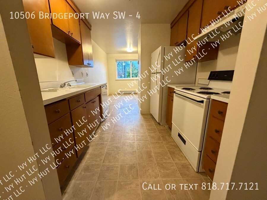 10506 Bridgeport Way Sw #4 - Photo 7 of 18