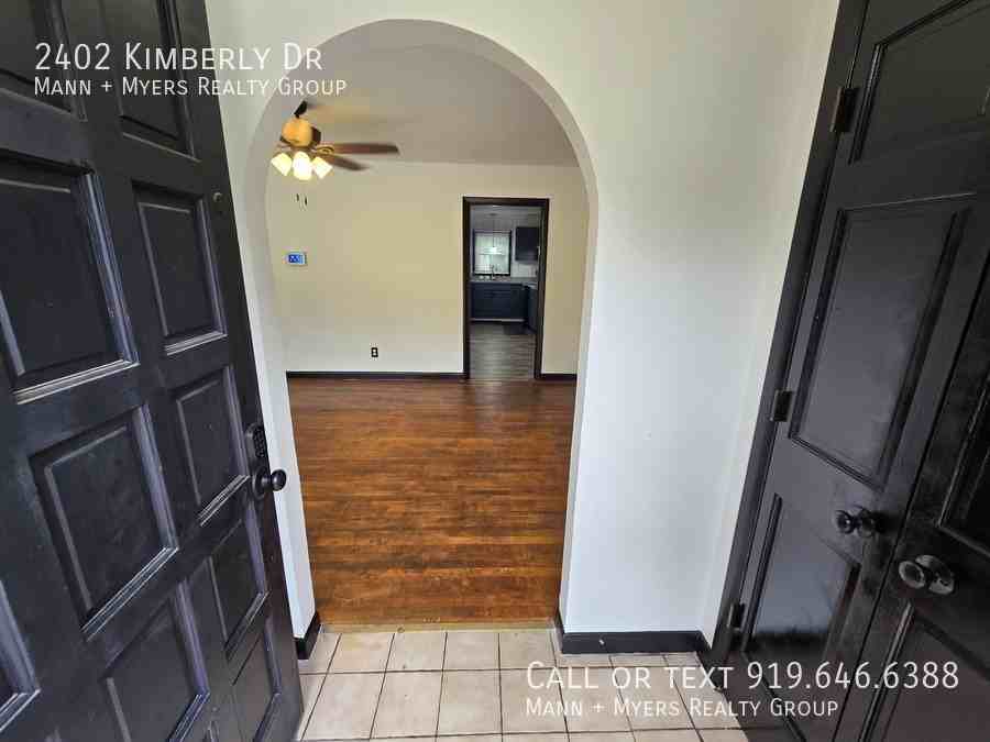 2402 Kimberly Dr - Photo 3 of 24