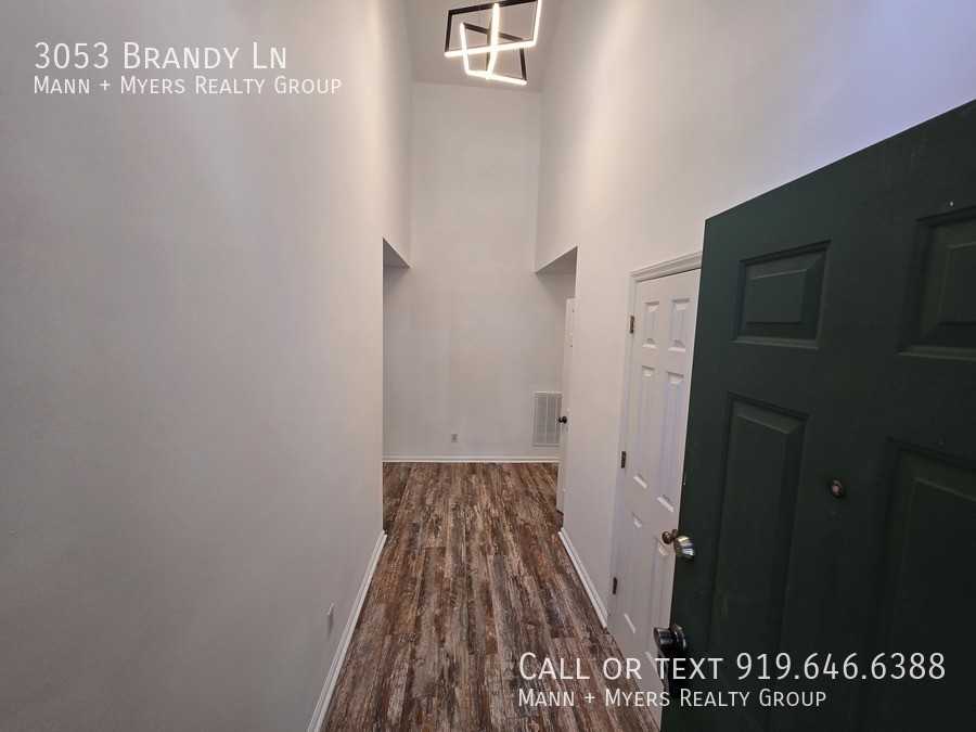 3053 Brandy Ln - Photo 7 of 45