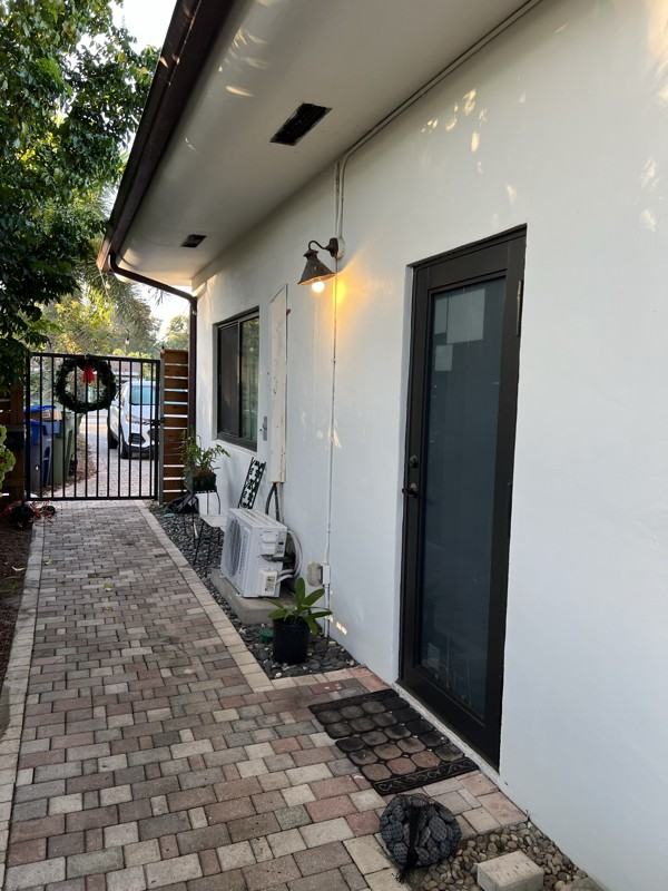 3371 Sw 22nd St #1 - Photo 7 of 8