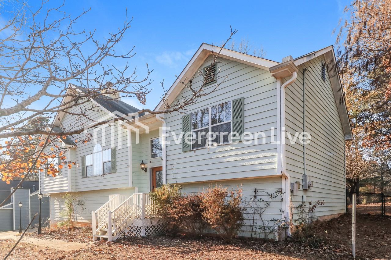 4204 Sterling Pointe Dr - Photo 2 of 15