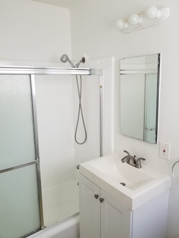 14811 Vanowen St #3 - Photo 4 of 6