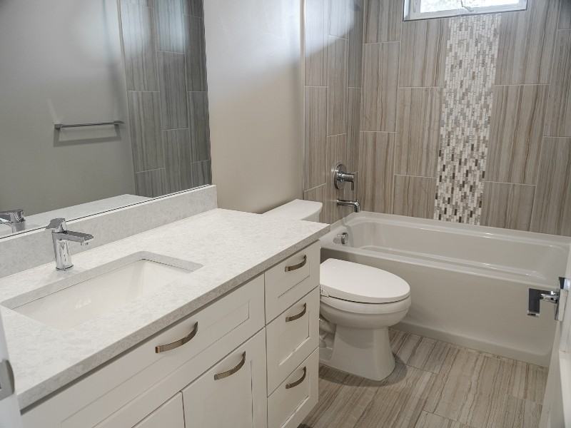 1272 Yates St #1 - Photo 6 of 17