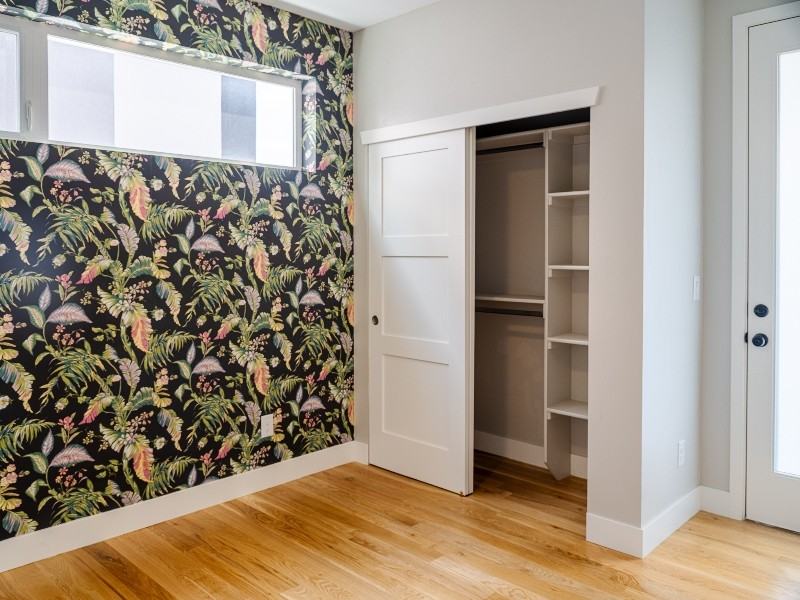 1272 Yates St #1 - Photo 7 of 17