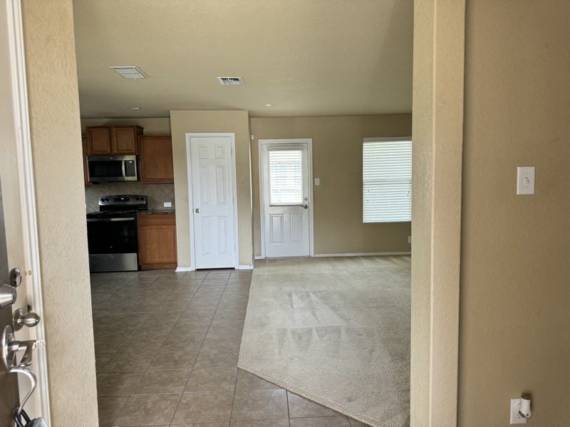 1411 Dry Eagle - Photo 3 of 15