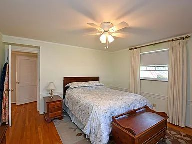 939 Springbrook Dr - Photo 7 of 8