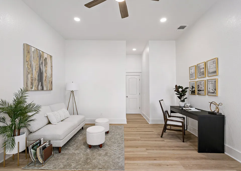 506 E Evergreen St - Photo 2 of 20