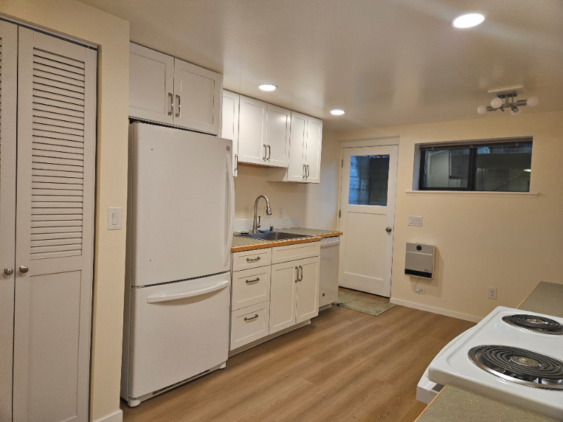 6311 Ne 196th St - Photo 7 of 16