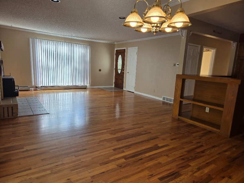 4745 Shady Ln - Photo 7 of 20