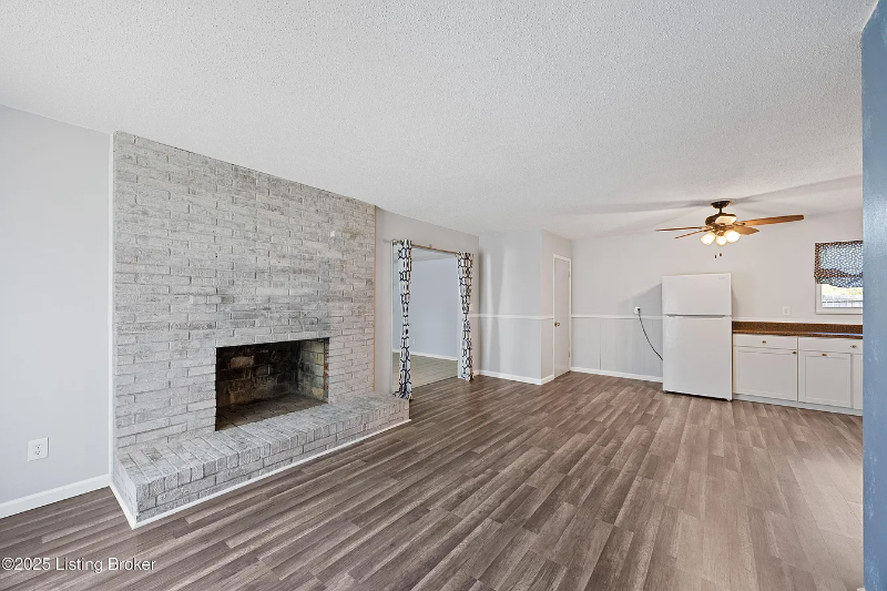 7520 Blue Wing Dr - Photo 6 of 20