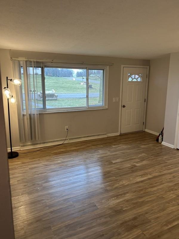 12632 Lakeridge St Nw - Photo 2 of 16