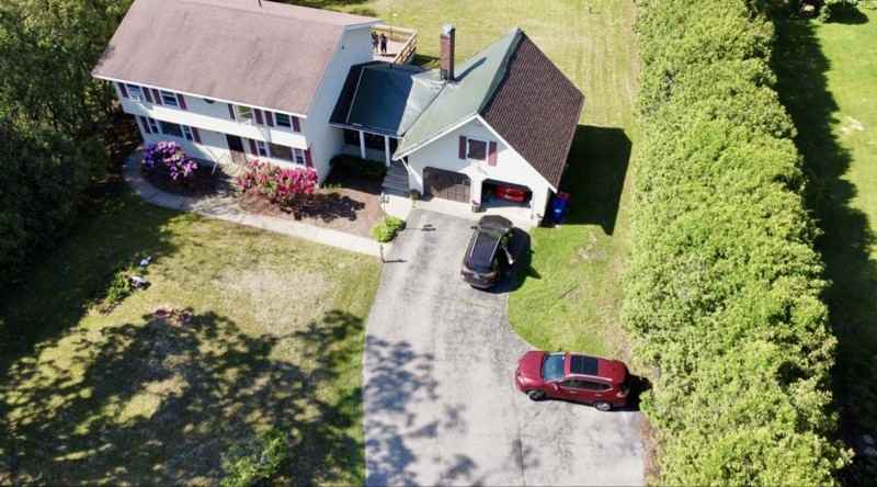 655 Porters Point Rd - Photo 2 of 5