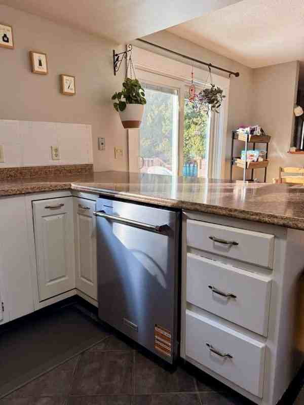 655 Porters Point Rd - Photo 5 of 5