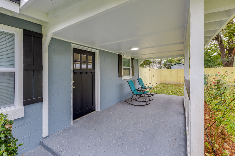 105 Maple Cir - Photo 3 of 11