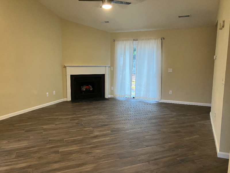 800 Deer Haven Ct - Photo 2 of 10