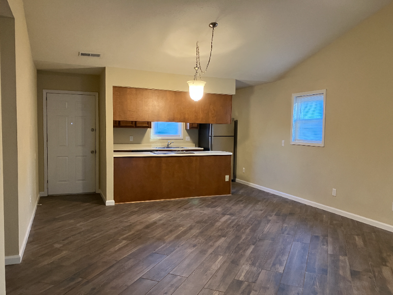 800 Deer Haven Ct - Photo 4 of 10