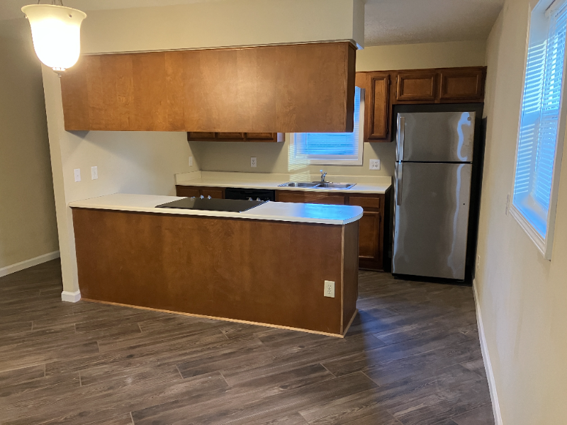 800 Deer Haven Ct - Photo 5 of 10