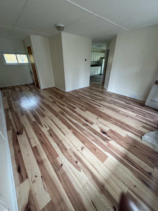 14561 Hickox St #5 - Photo 2 of 3