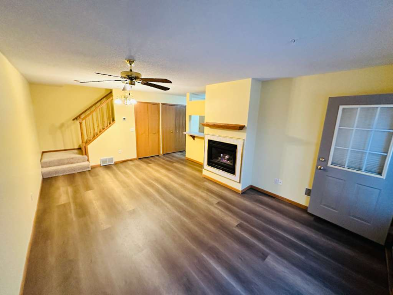 13207 Bush Ln - Photo 2 of 14