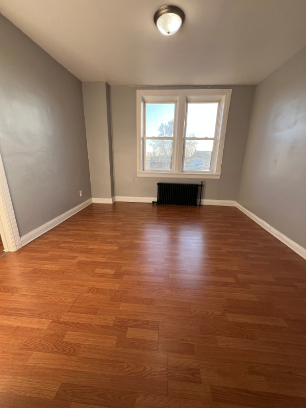 366 4th Ave #30 - Photo 3 of 15