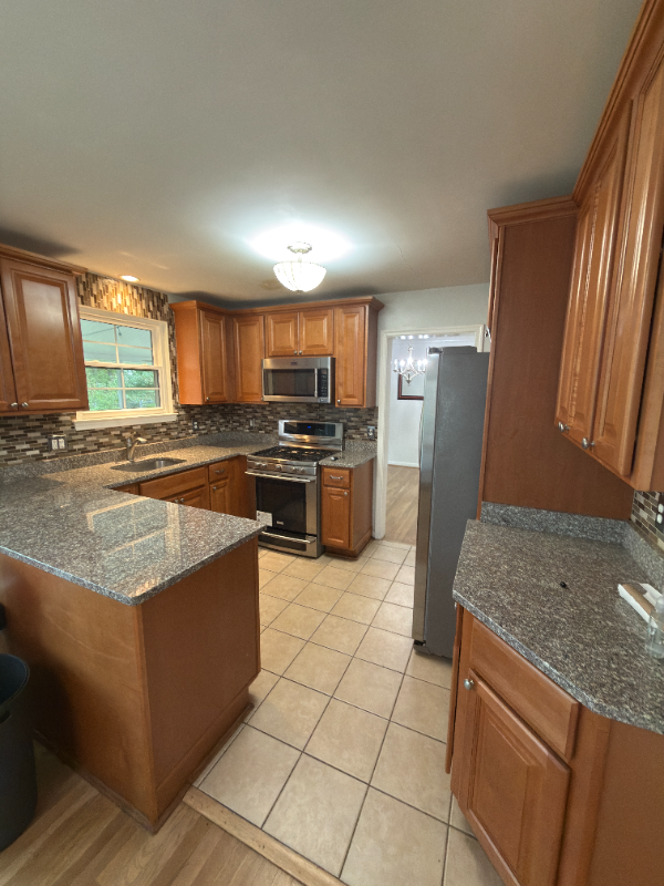 6919 Rolling Rd - Photo 4 of 12