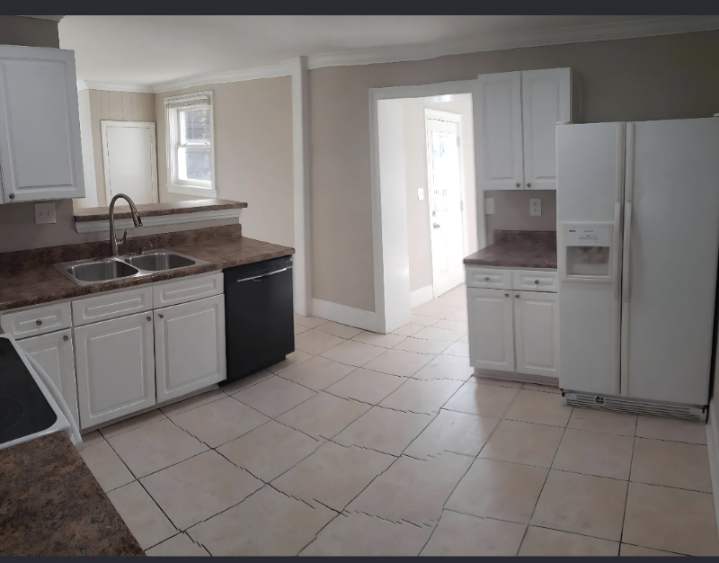 3119 Eastwood Dr - Photo 4 of 16