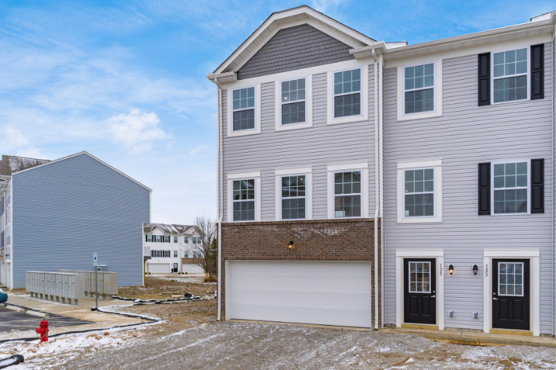 2719 Mchenry Dr - Photo 2 of 45