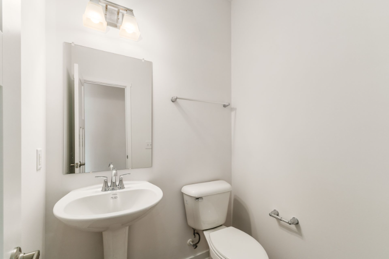 2719 Mchenry Dr - Photo 7 of 45