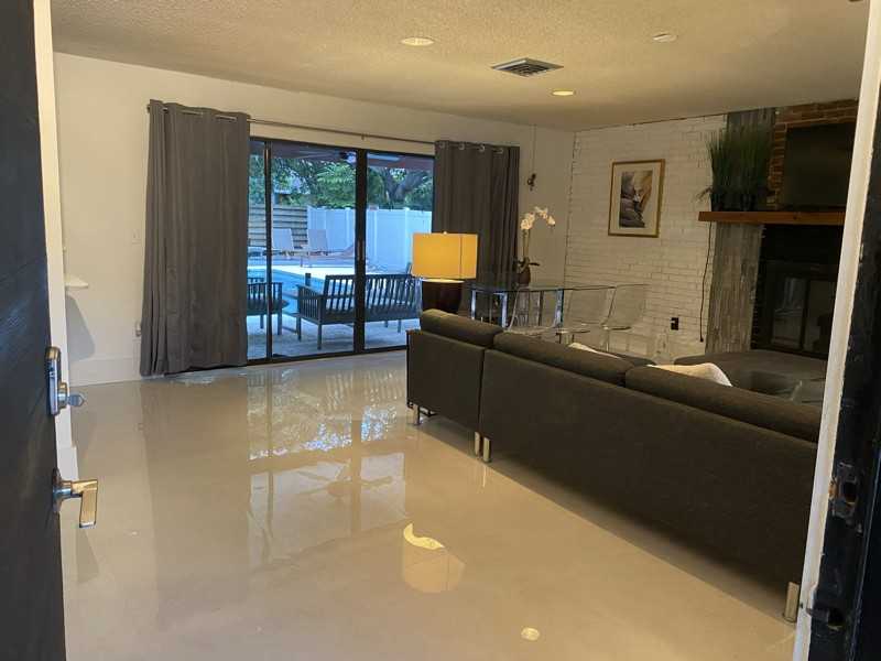 2156 Wisteria St - Photo 4 of 20