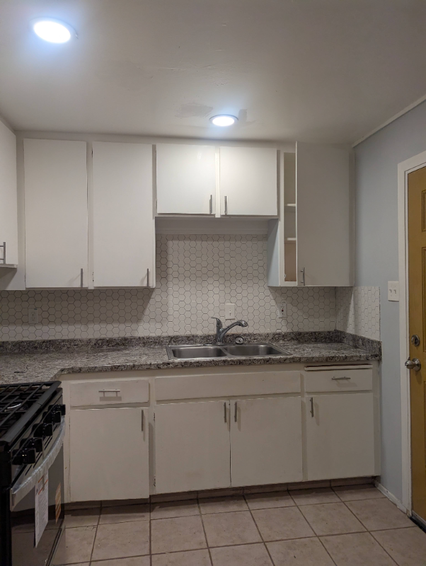 709 Adeline Pl #709 - Photo 2 of 12