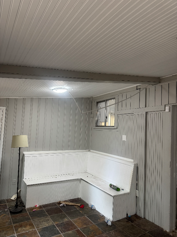 4928 Newton St - Photo 3 of 5