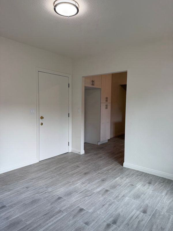 223 E Colorado Blvd ##C - Photo 3 of 23