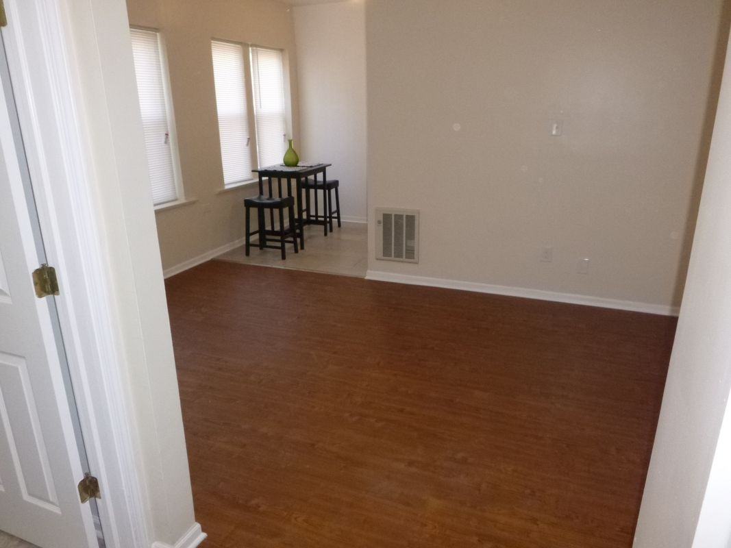 3156 W Warren Blvd - Photo 3 of 6