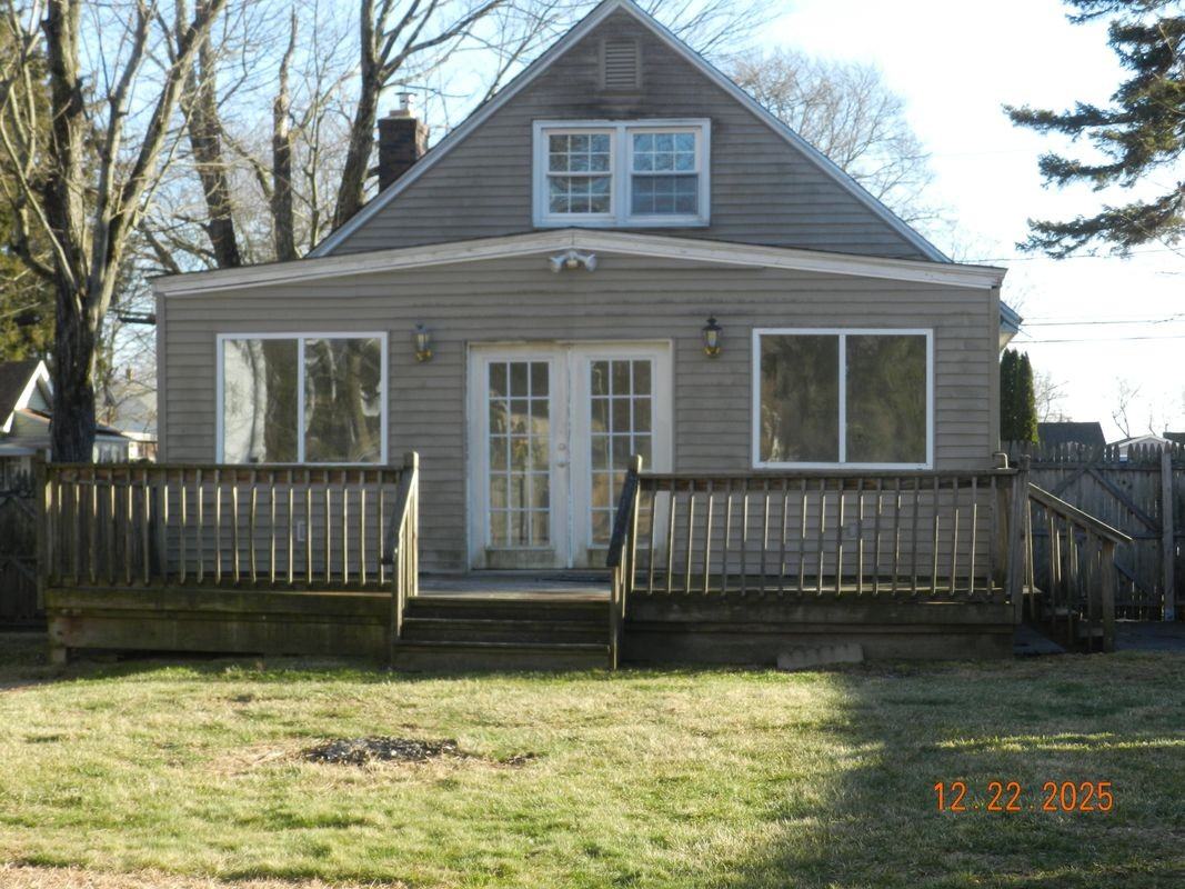 10 Poplar St - Photo 2 of 10