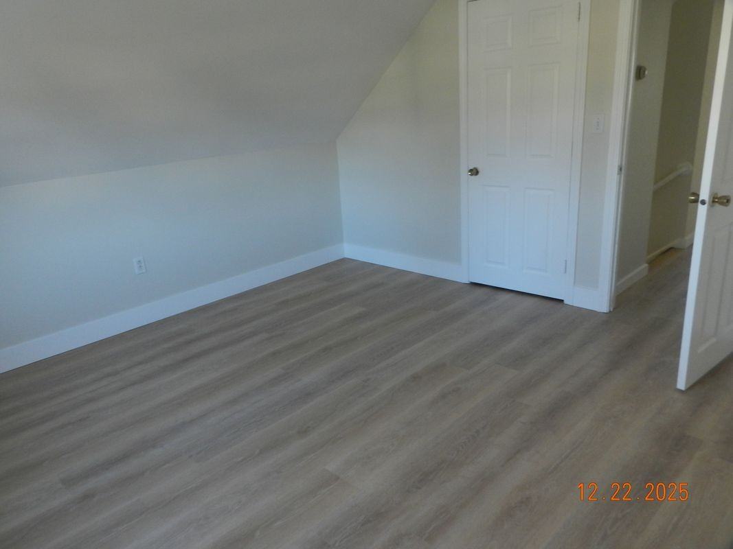 10 Poplar St - Photo 5 of 10