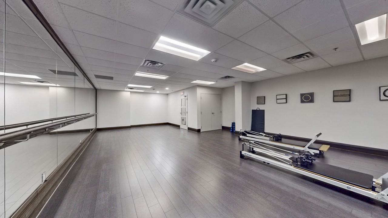 75 King St E - Photo 7 of 45