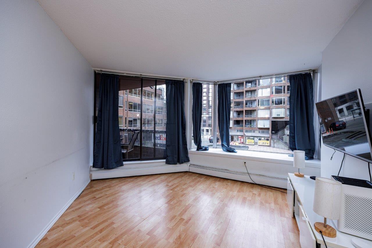 1333 Hornby Street #214 - Photo 6 of 24