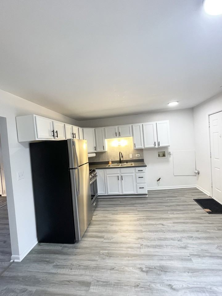 21943 East Churchill Drive - Photo 3 of 16