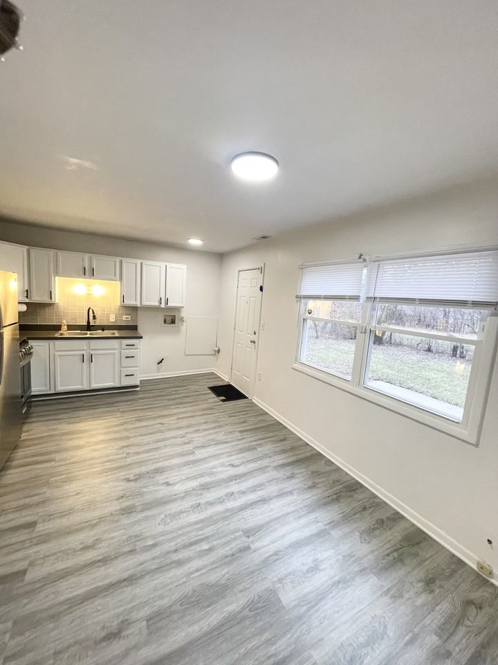 21943 East Churchill Drive - Photo 4 of 16