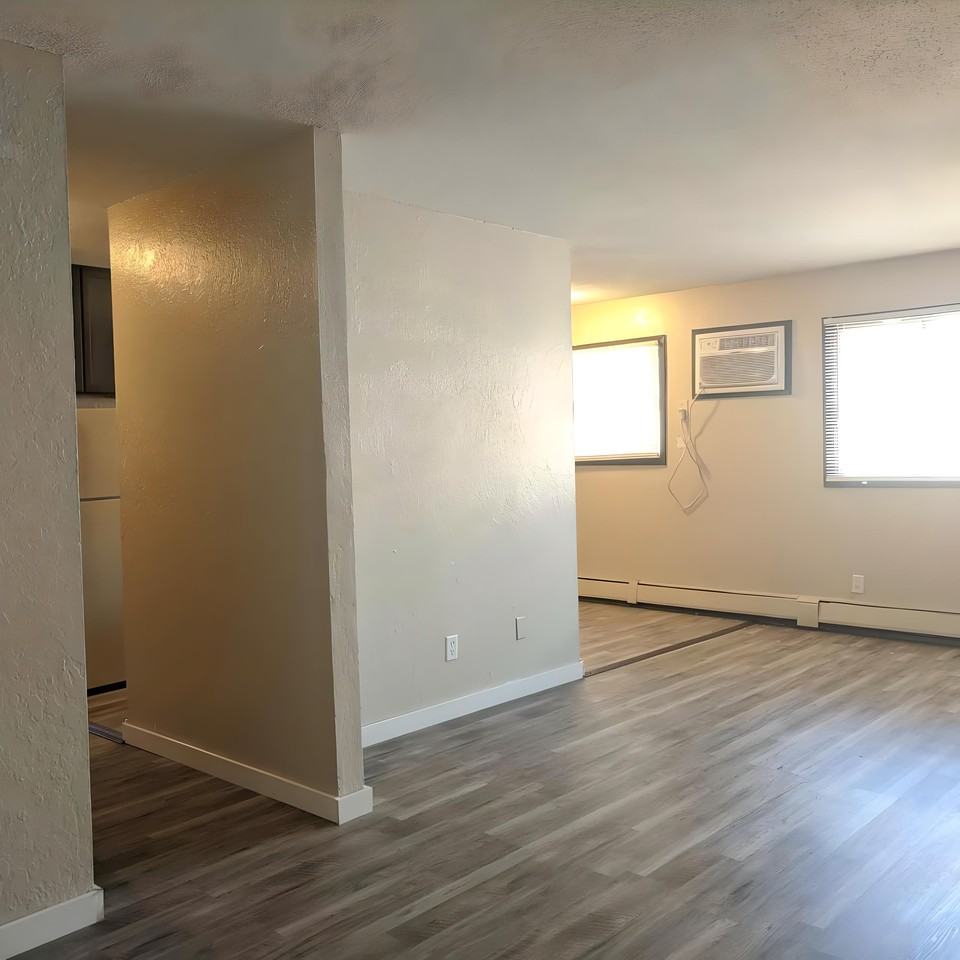 1858 Magnolia Ave E #1858-201 - Photo 3 of 22