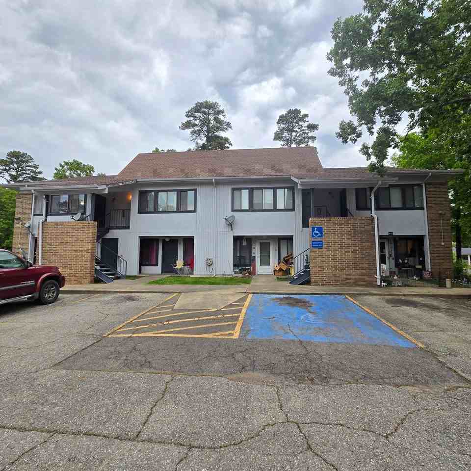 400 N Conway St #18 - Photo 4 of 6