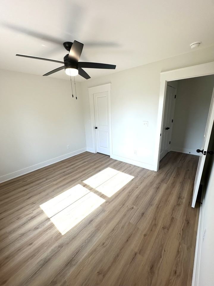 343 Woods Rd #A - Photo 6 of 9